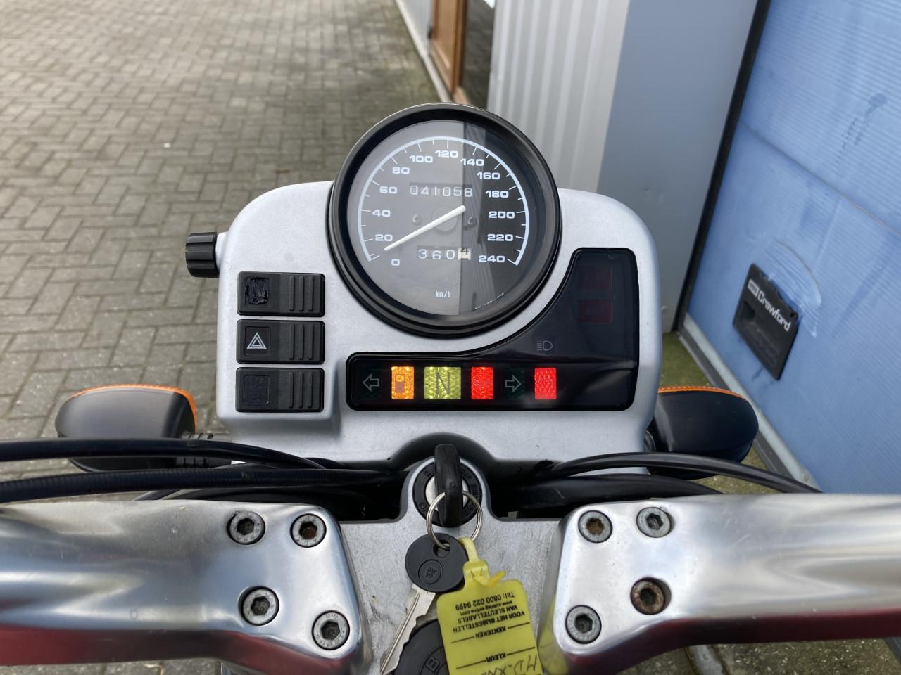 BMW R850R.      25KW