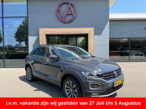 Volkswagen T-roc 1.5 tsi 150pk dsg style | camera | trekhaak | navi | carpl