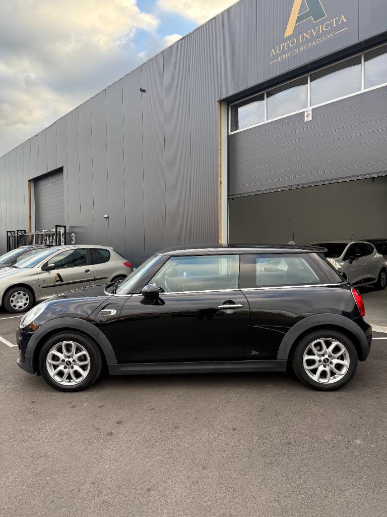 Mini Cooper 1.5 - business