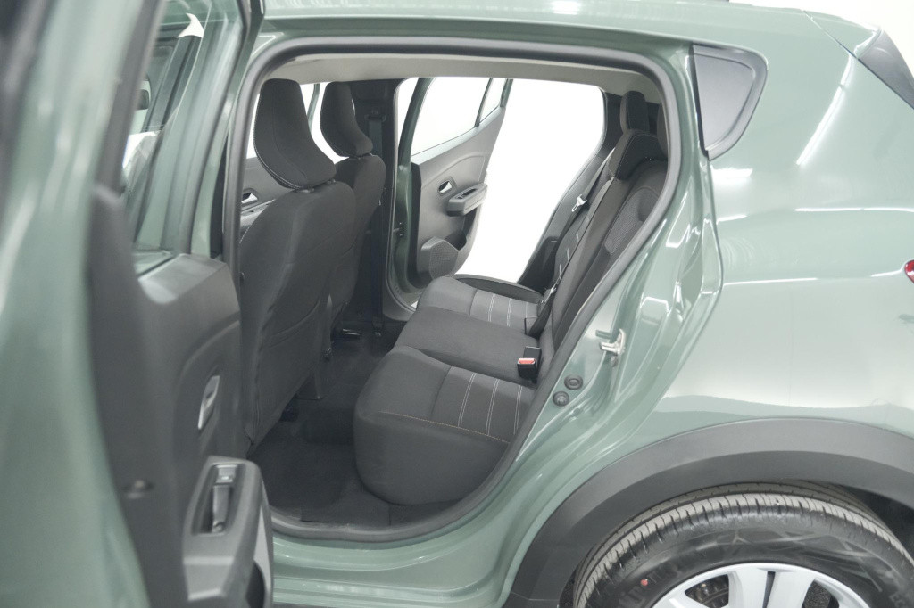 Dacia Sandero Stepway tce 90 expression | camera | dodehoekdetectie | navig