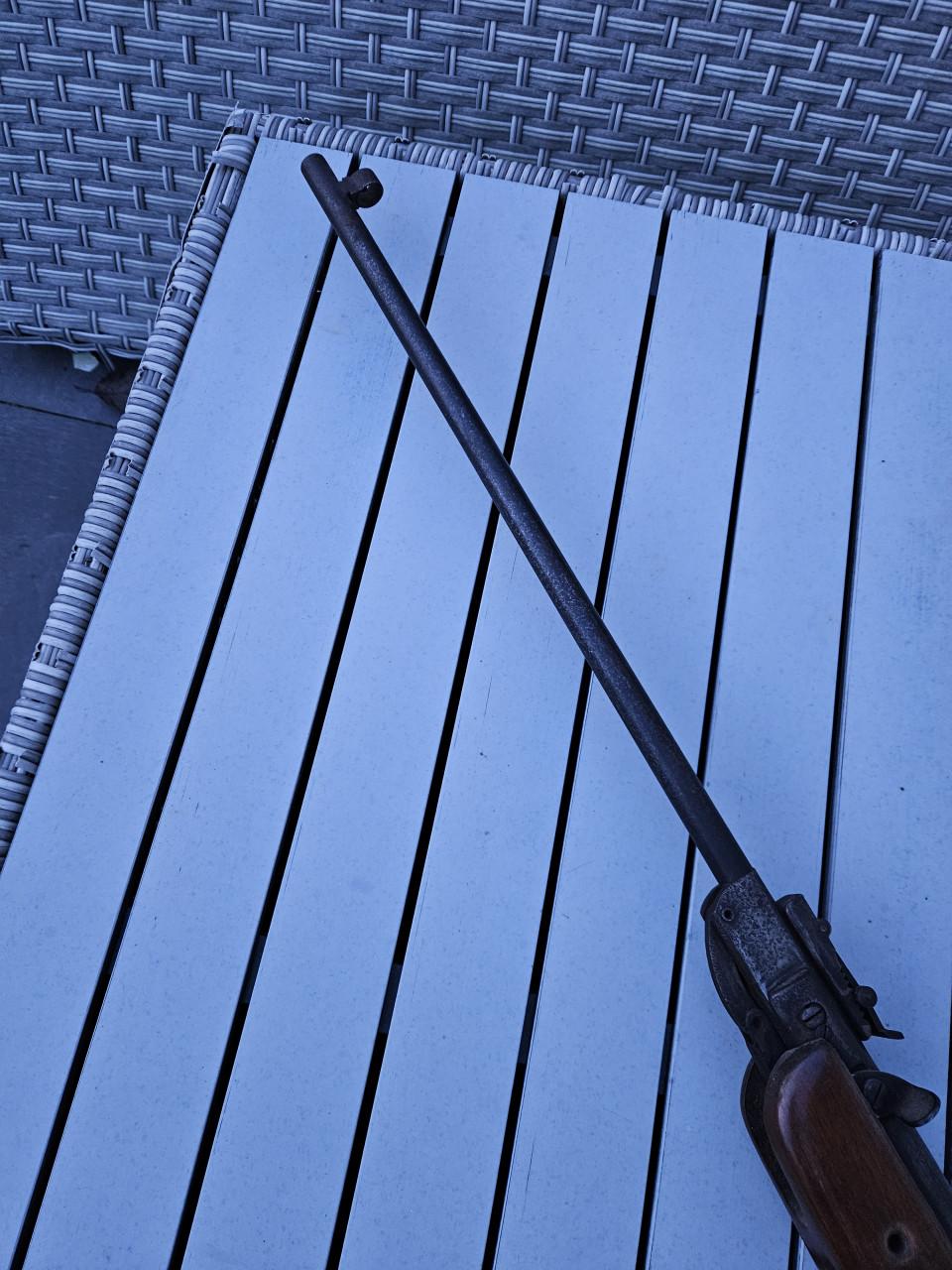 Mooie nog werkende goede oude luchtbuks...