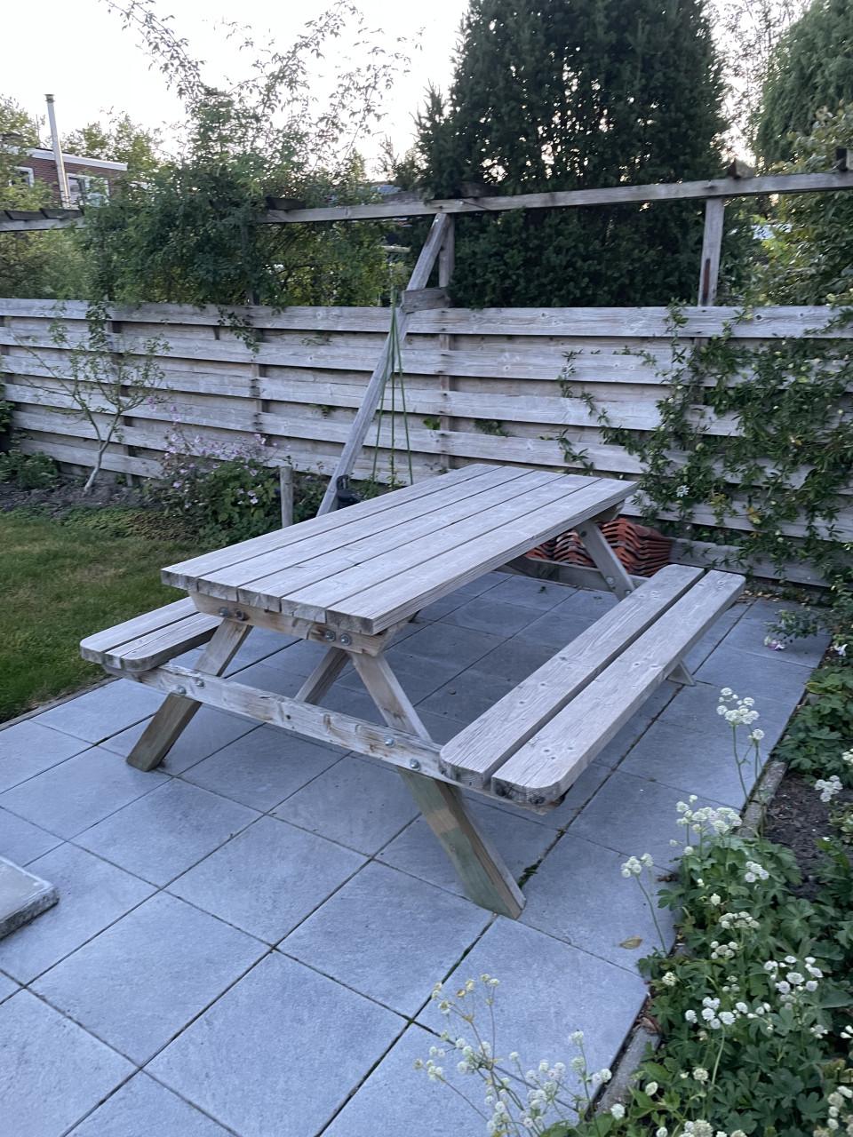 Te koop  geïmpregneerd houten Picknick tafel