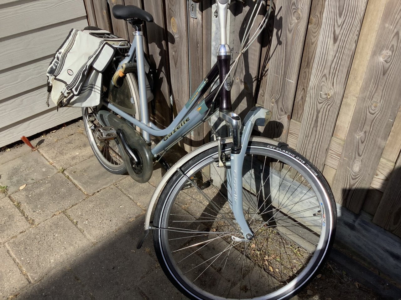 Gazelle Medeo damesfiets 24 versnellingen 75 euro!!!