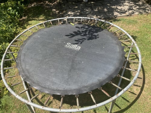 Trampoline