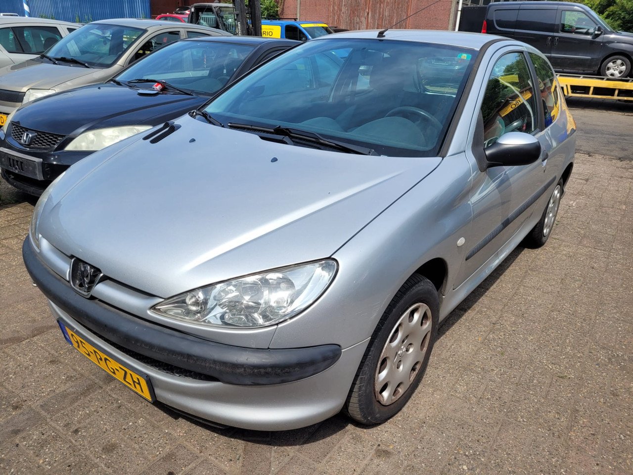 Peugeot 206 1.4 XR Gentry  Apk 20-7-2026