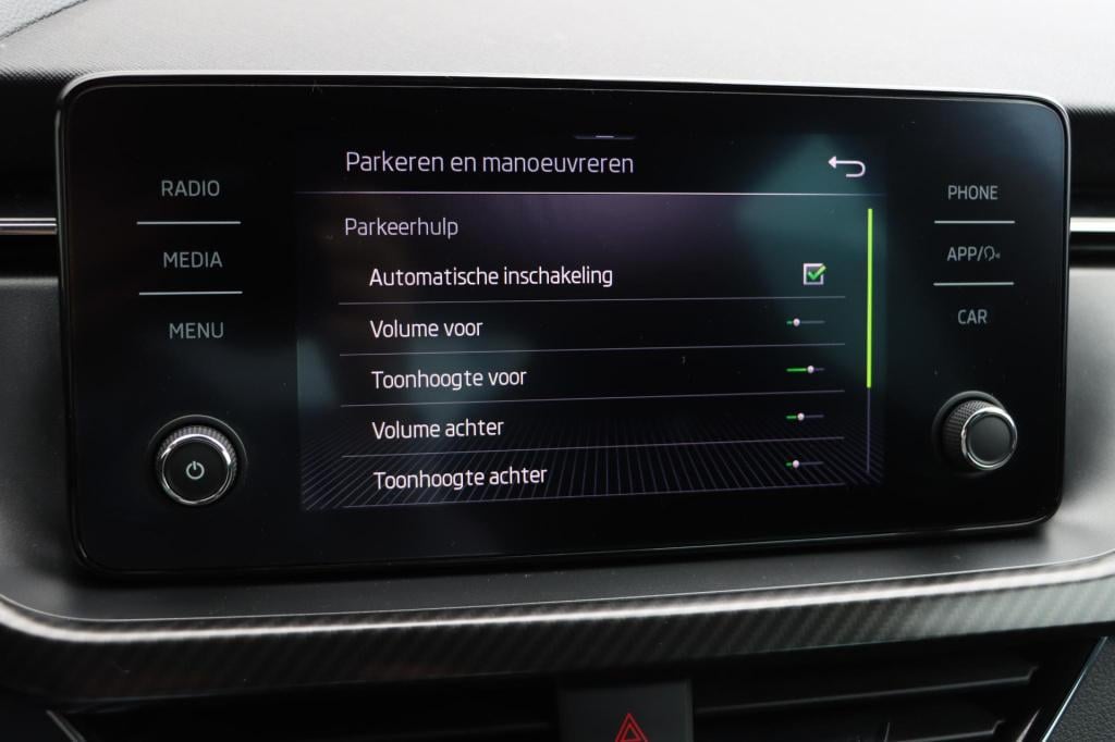 Skoda Kamiq 1.0 tsi monte carlo 110pk dsg7