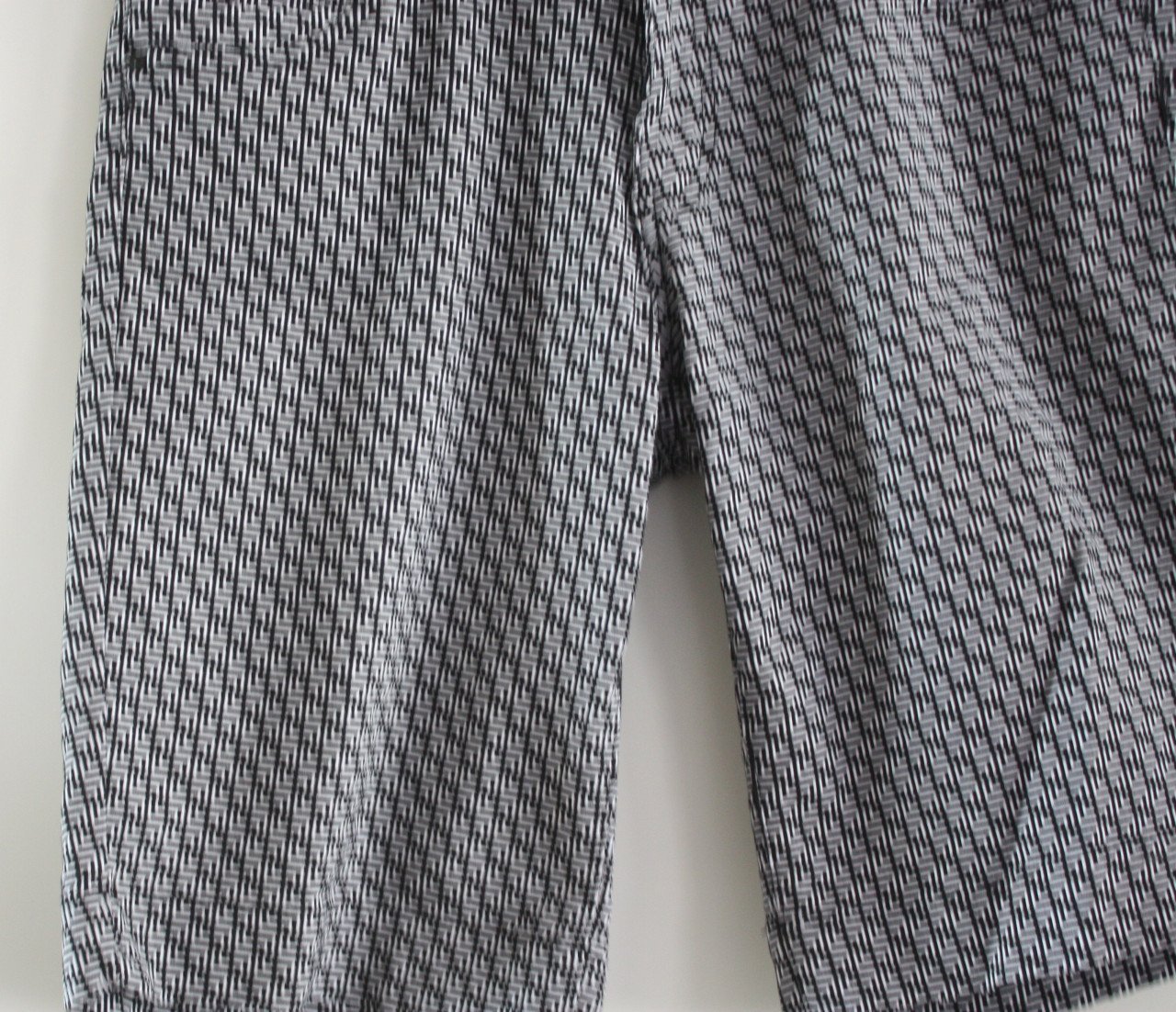 Broek zwart wit geprint maat 42