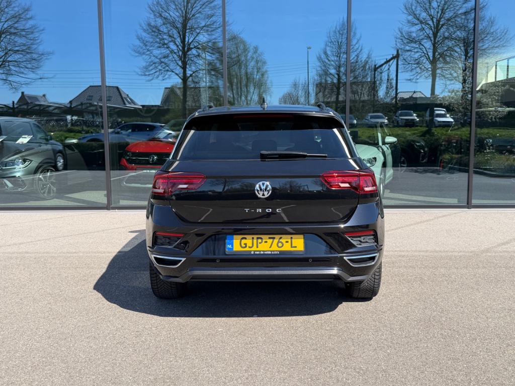 Volkswagen T-roc 1.5 tsi 150pk dsg 2x r-line | virtual | camera | dode hoek