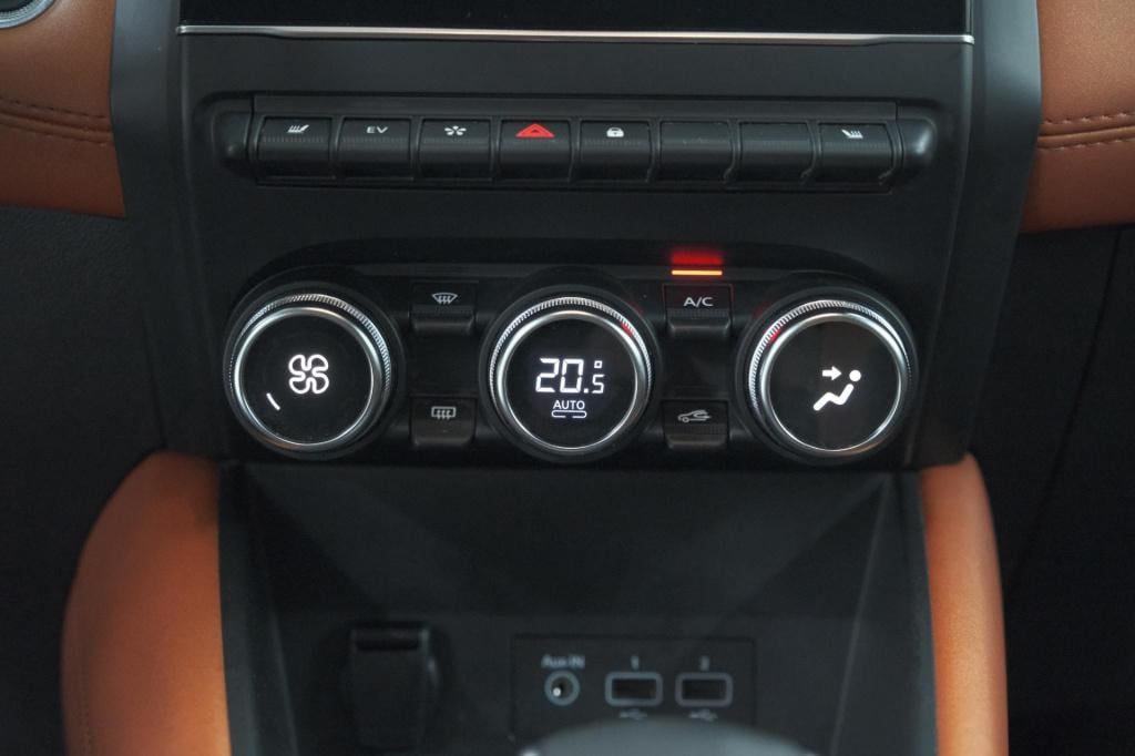 Renault Captur 1.6 e-tech plug-in hybrid 160 edition one | trekhaak | bose 