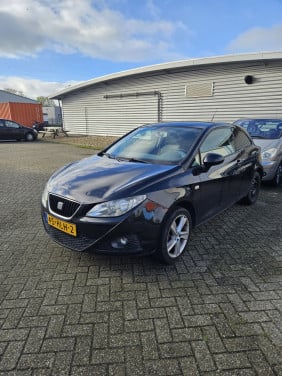Te koop Seat Ibiza 1.4 stylance Benzine (lees beschrijving)