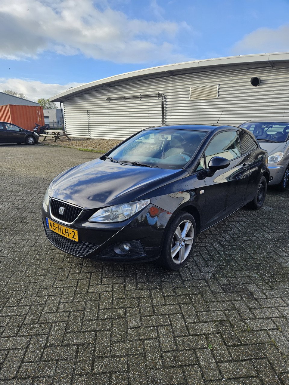 Te koop Seat Ibiza 1.4 stylance Benzine (lees beschrijving)