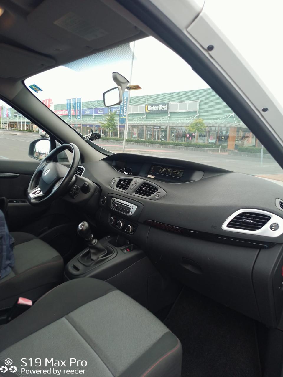 Nette Renault Scenic