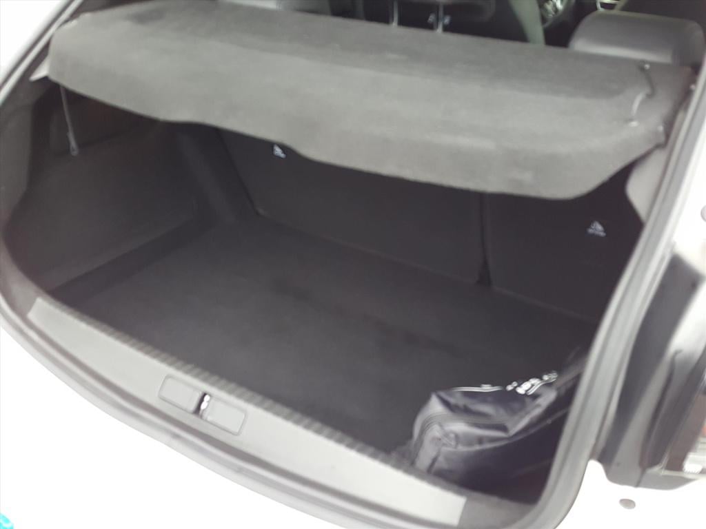 Peugeot 208 1.2 puretech 100pk allure pack navigatie | apple carplay & andr