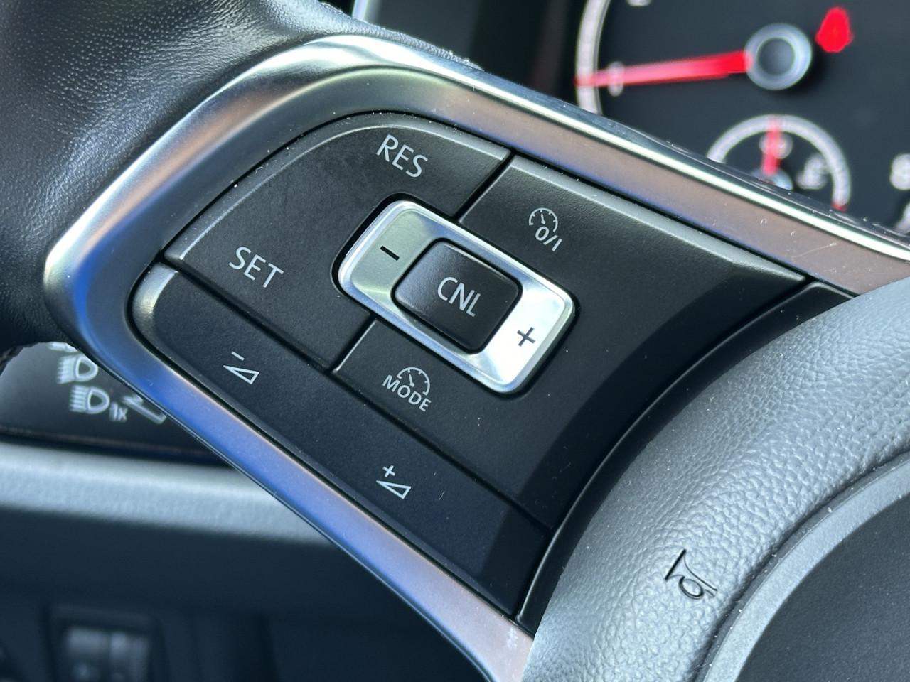 Volkswagen Polo - 1.0 TSI 2x R-Line | App-Connect | Climate control