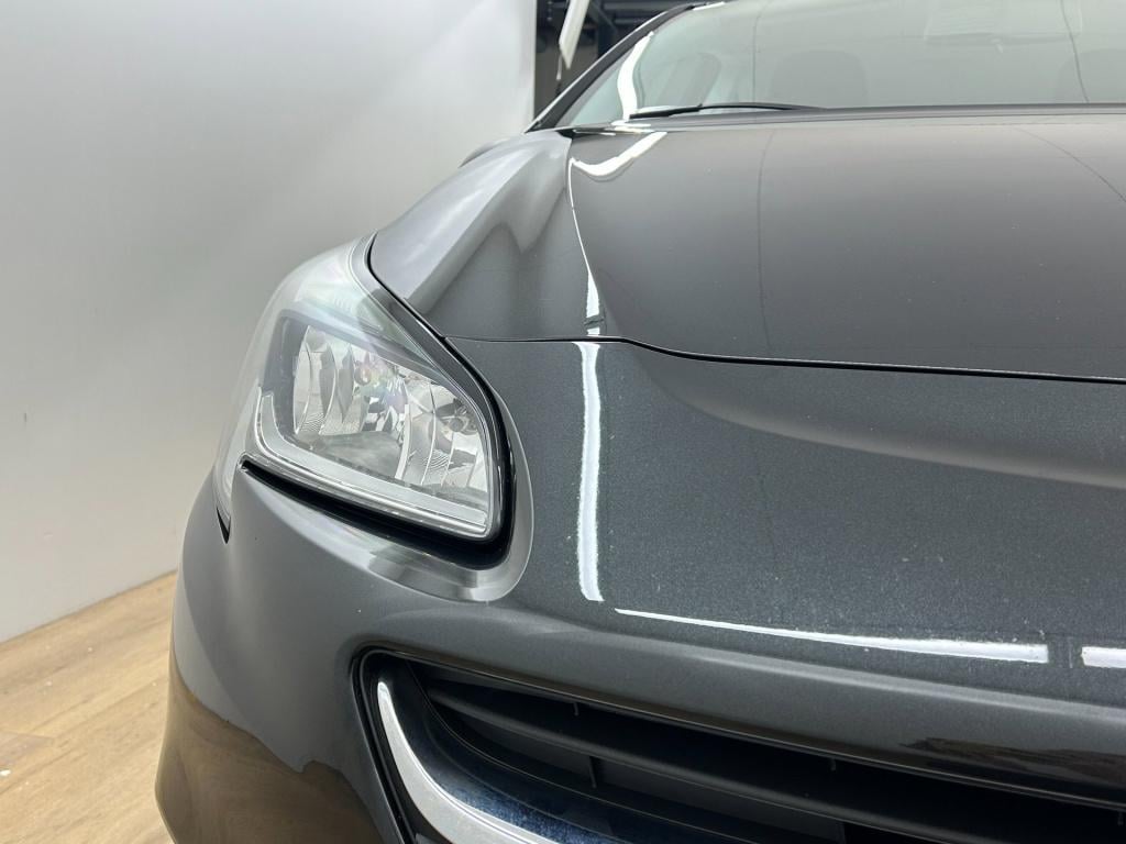 Opel Corsa occasion 1.4 color edition | zwart | tweedehands opel corsa | ai