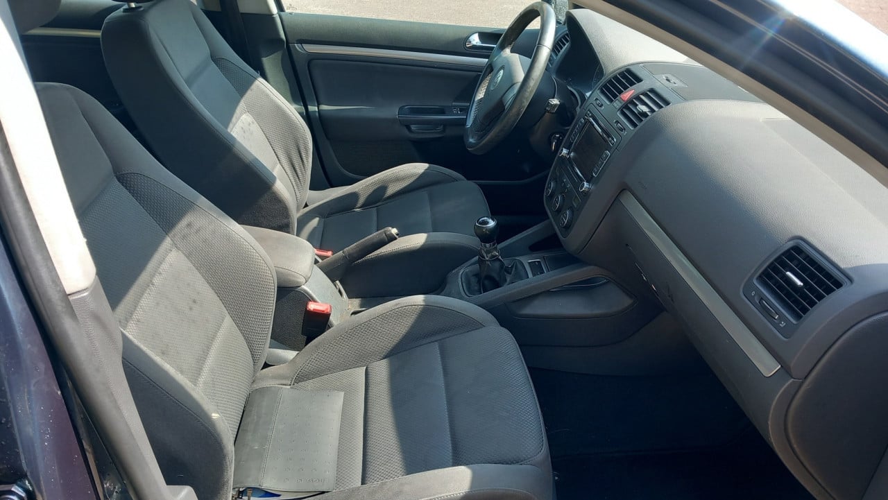 Volkswagen GOLF 2.0 FSI Sportline 5deurs bj:2005 airco lm-velgen