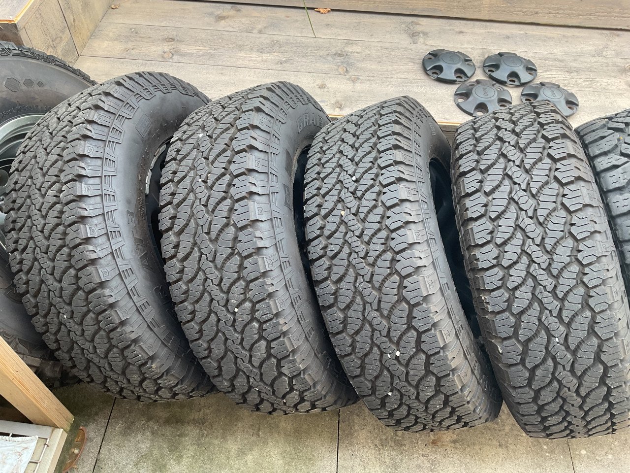5 Banden met velg voor Jeep Wrangler