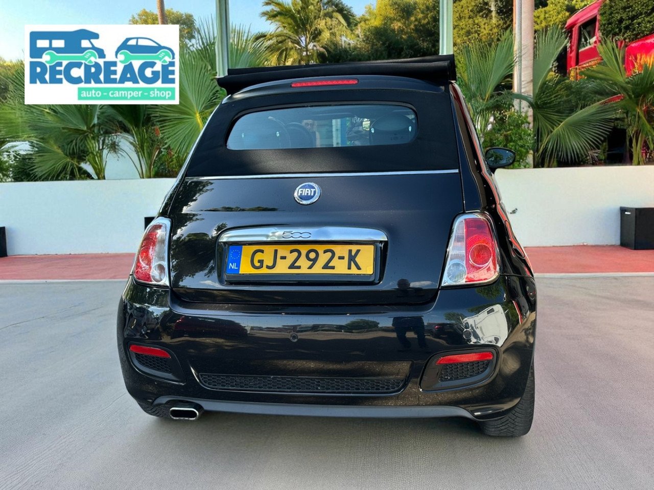 🌞 Ervaar de zon op je gezicht – stap in deze Fiat 500 Cabrio!