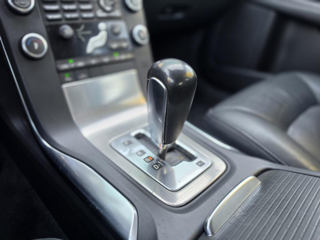 Volvo S80 2.5 t momentum | automaat | cruise | stoelverw | trekhaak