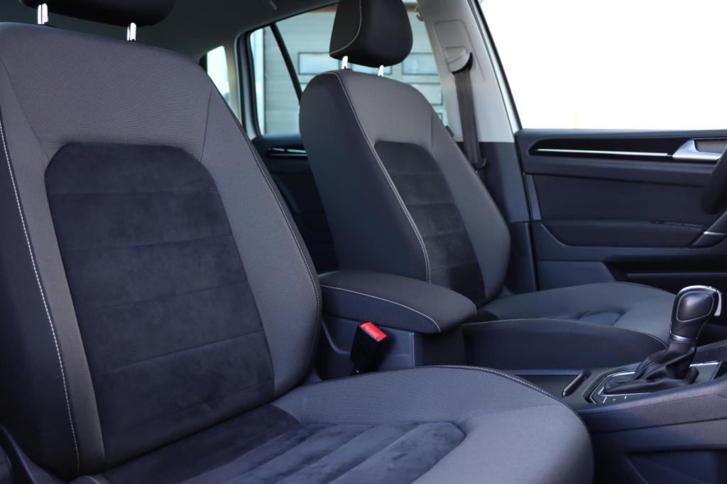 Volkswagen Golf Sportsvan 1.4 tsi business edition connected | adaptive | s