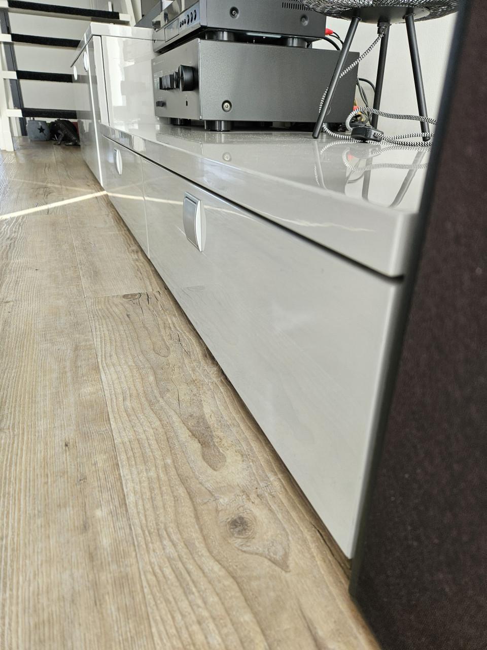 Enzo Luca Italiaans design hoogglans grijs tv-meubel