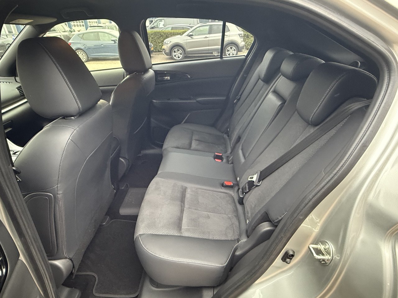 Mitsubishi Eclipse Cross 2.4 PHEV Intense+
