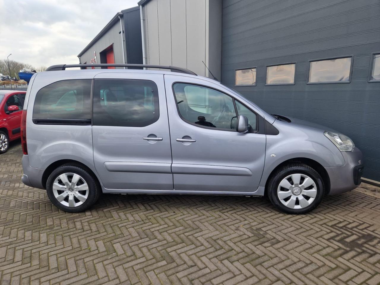 TE KOOP CITROEN BERLINGO 1.2 PURE TECH EURO 6 ZITPLAATS VOOR  5 PERSONEN