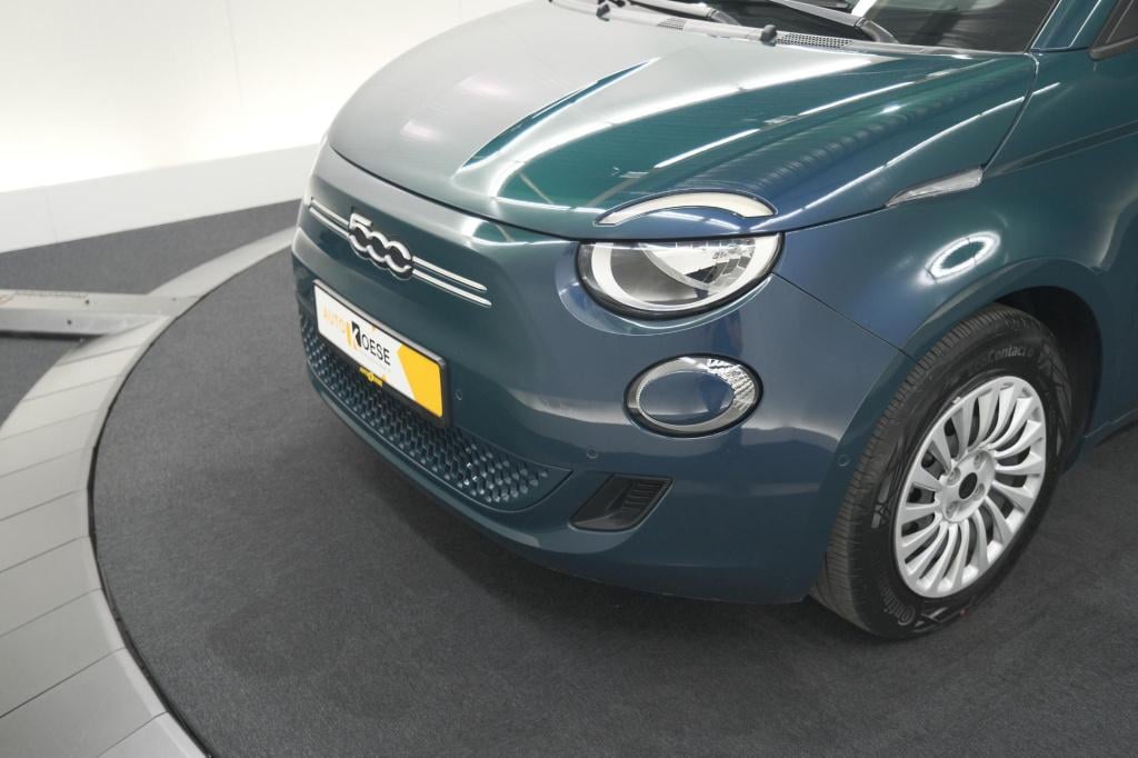 Fiat 500 urban 42 kwh | 96,9% soh | 3 fase laadfunctie | camera | apple car
