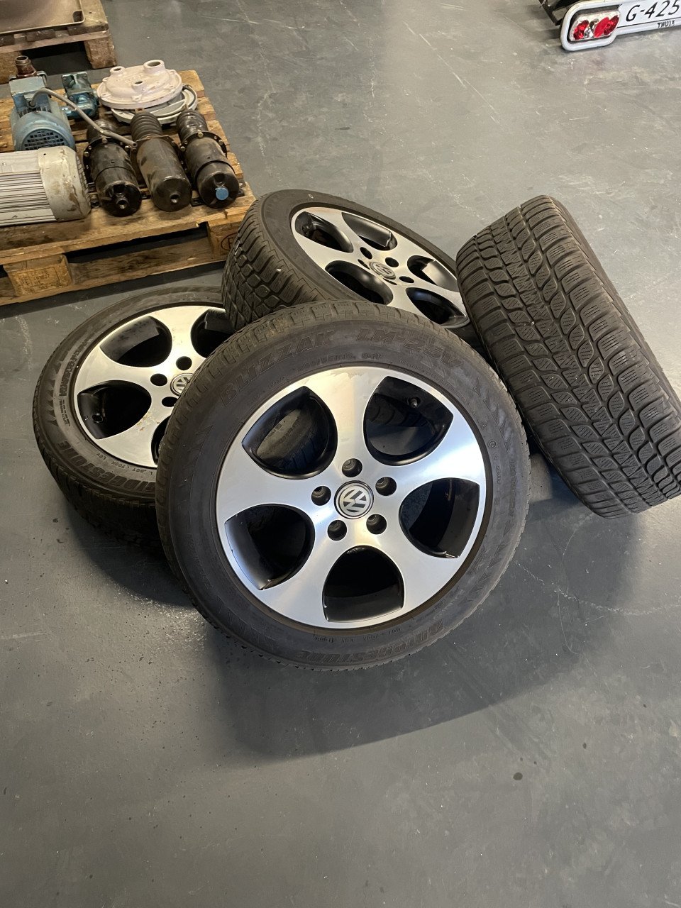 VW golf velgen met winterbanden