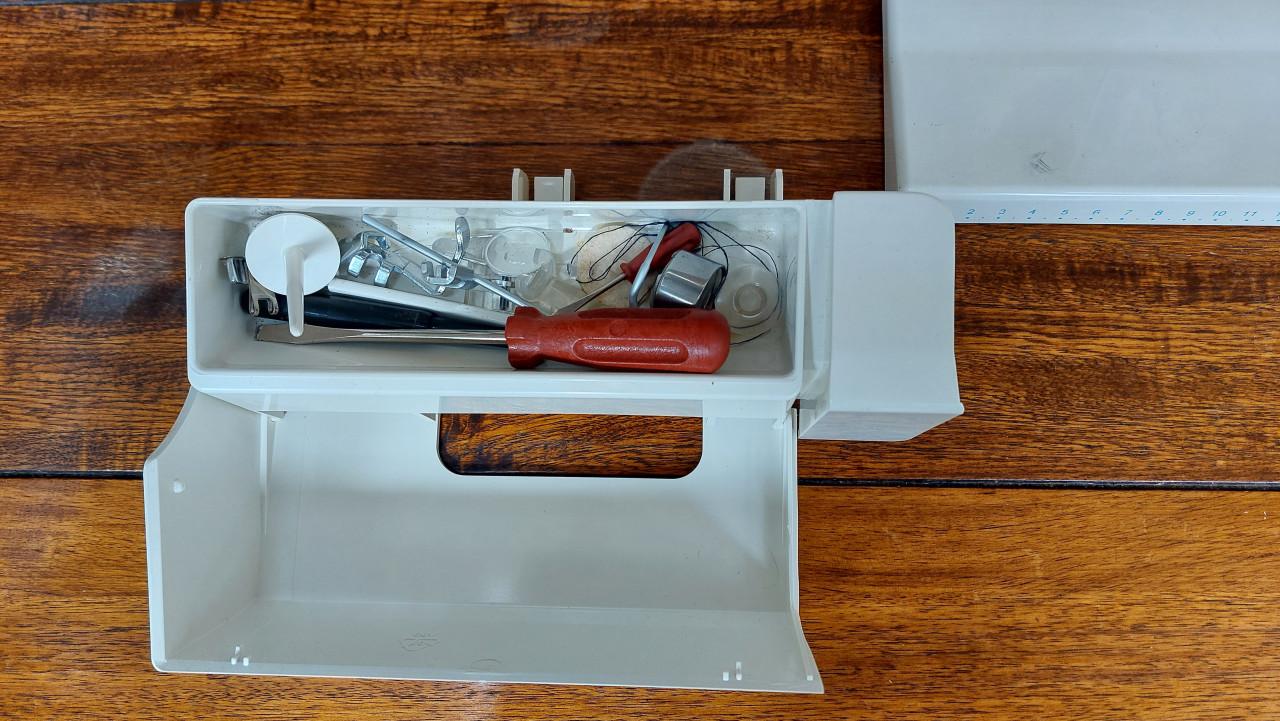 Naaimachine Bestron W780