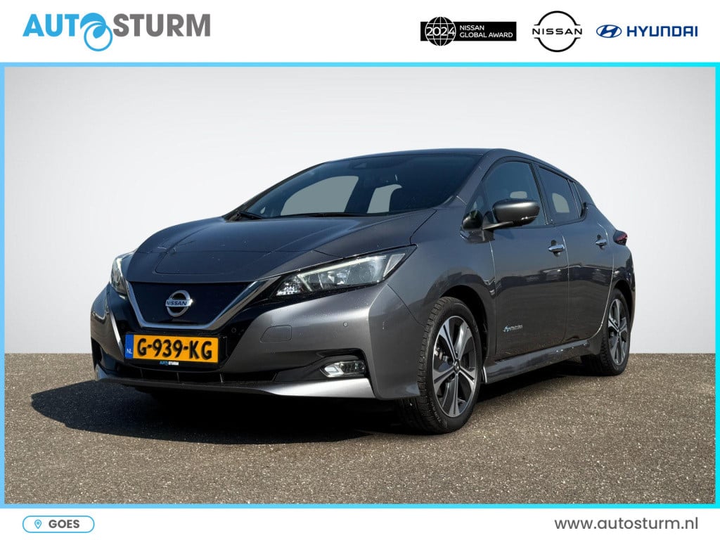 Nissan Leaf n-connecta 40 kwh | navigatie | 360° camera | stuur- + stoelver