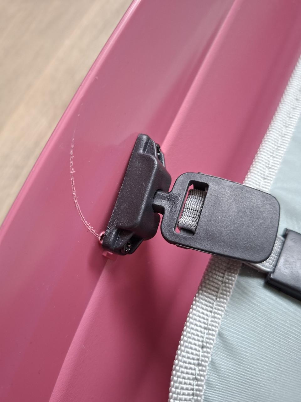 Grote roze koffer, gratis