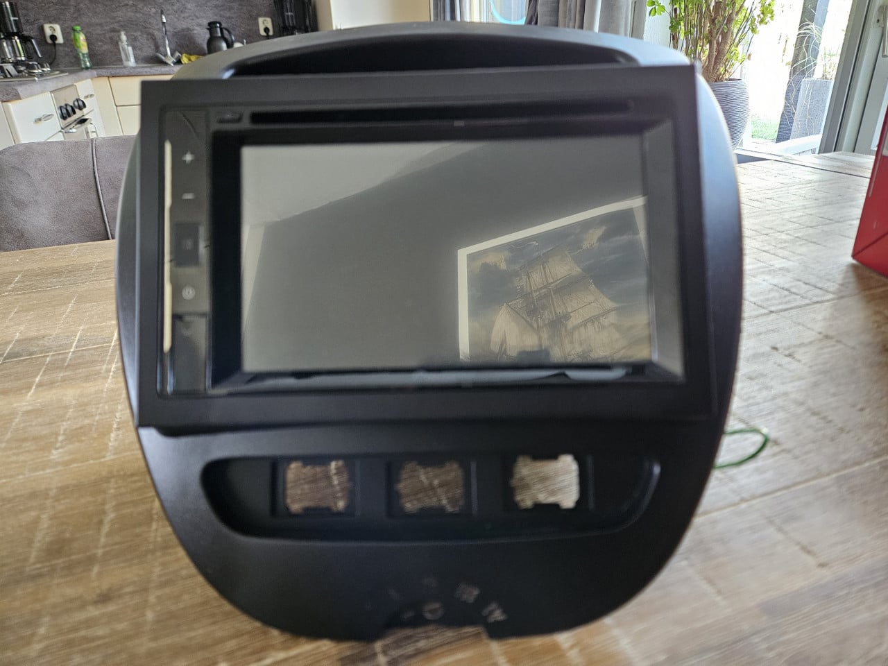 Radio/dvd/usb   toyota aygo/peugeot 107/citroen c1