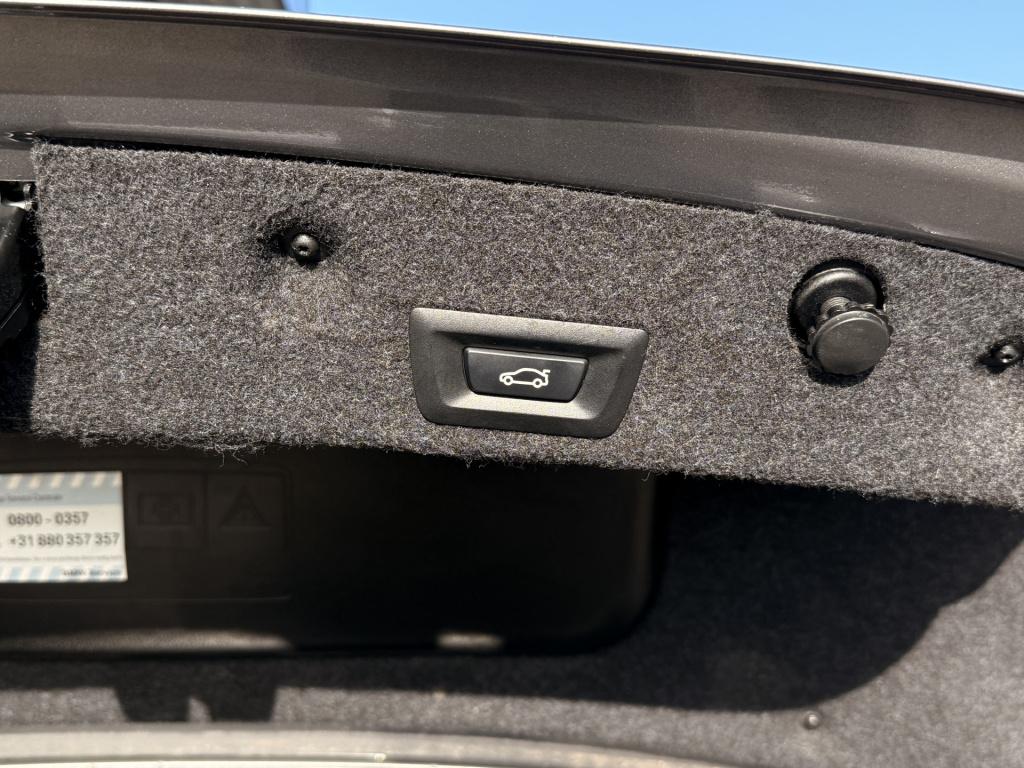 BMW 5 Serie 528i m pakket | head-up | cruise | stoelverwarming | navi | led