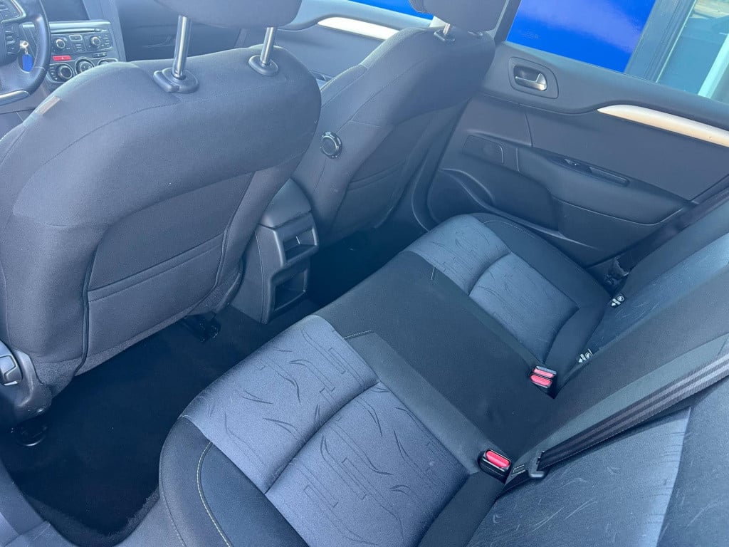 Citroen C4 1.6 vti collection, navi, trekhaak enz...