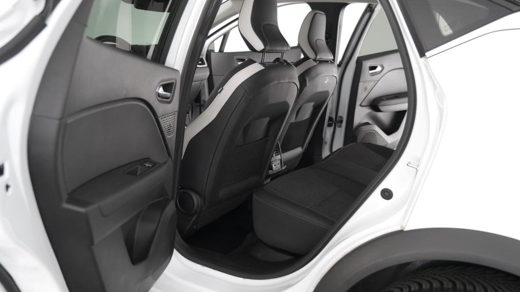 Renault Captur tce 140 edc intens | camera | apple carplay | navigatie | pa