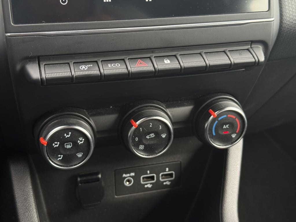 Renault Clio 1.0 tce zen | nl-auto | carplay | 17'' sportvelgen | cruisec. 
