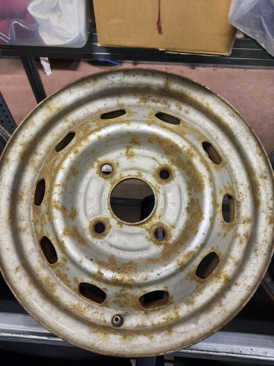 Diverse banden, velgen, spatborden aanhanger aanhangwagen kar trailer