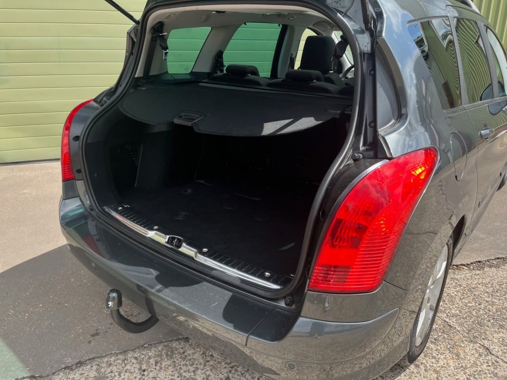Peugeot 308 1.6 vti millesim 200 panodak, navi