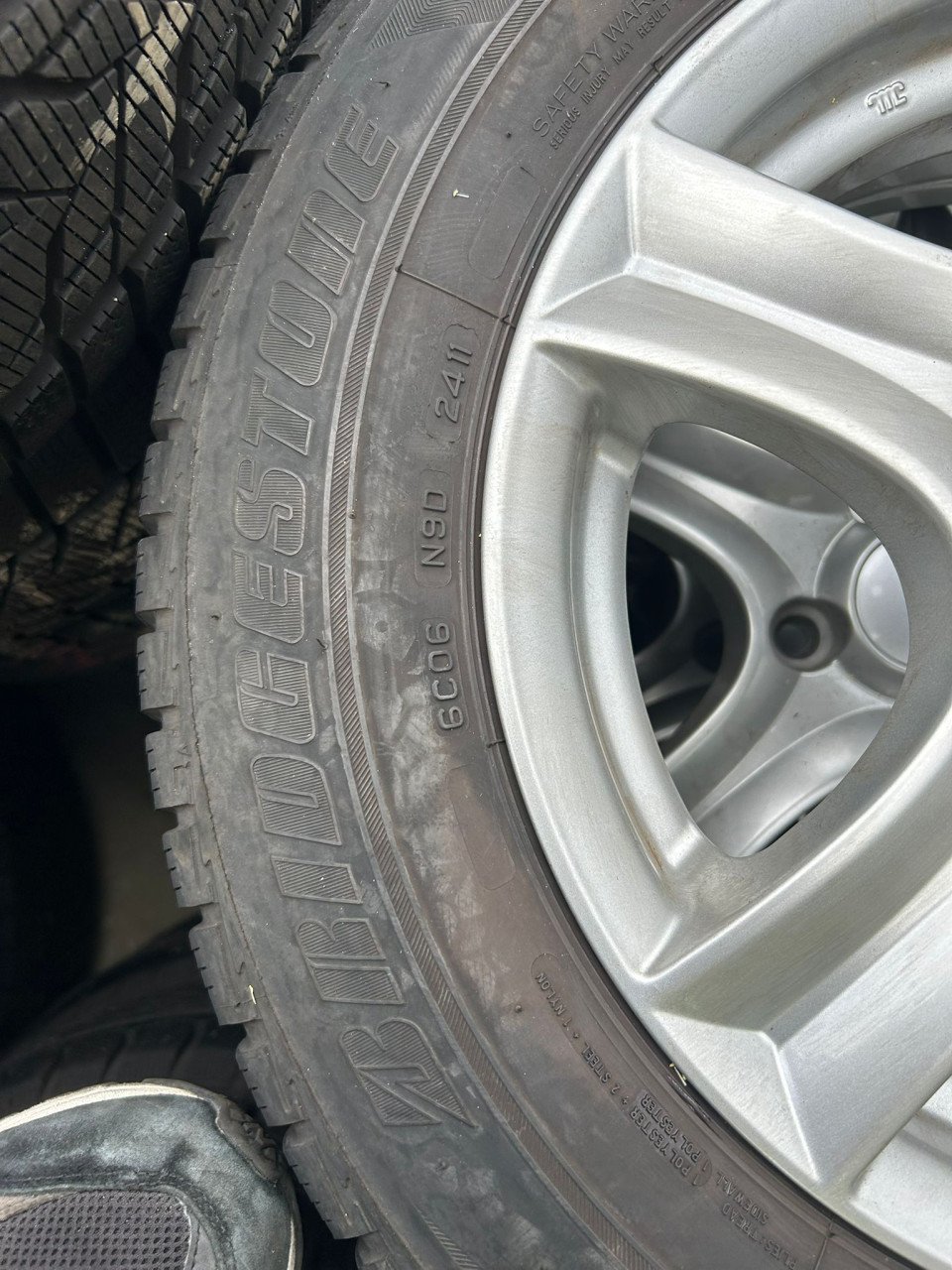 FIAT 500/FORD KA VAN HET MERK ANZO 5 SPAAKS VELGEN