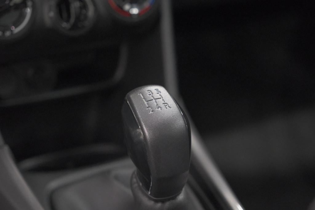 Peugeot 2008 puretech 110 blue lion | trekhaak | apple carplay | panoramada