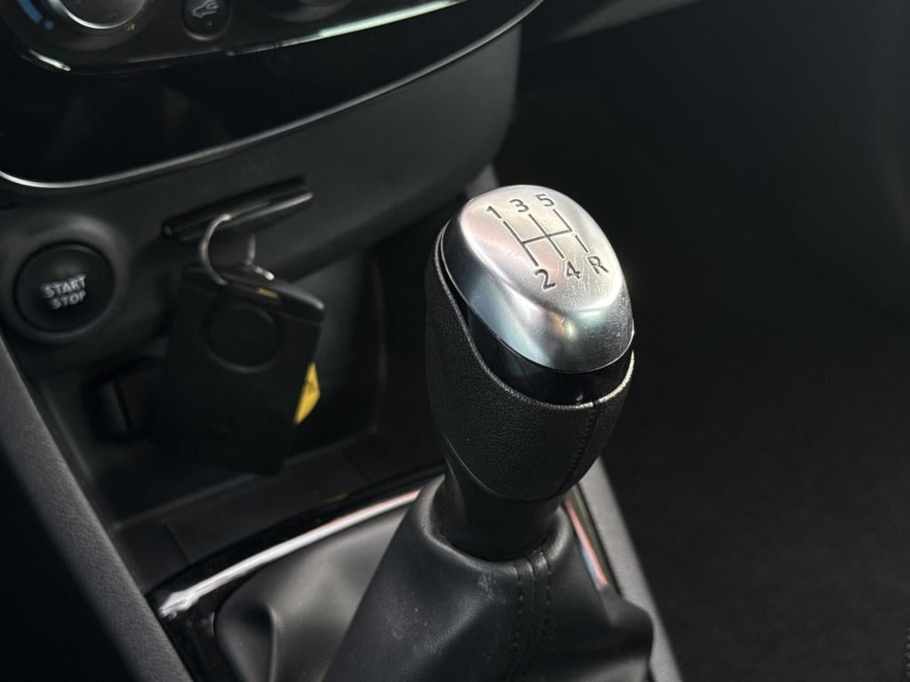 Renault Clio 1.5 dci ecoleader zen | nl-auto | trekhaak | navi | cruisec. |