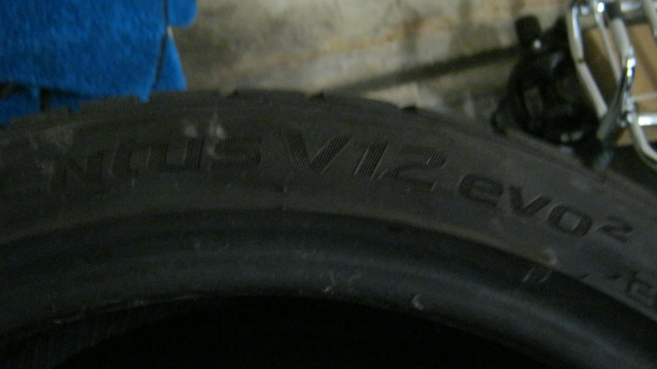 Z.G.A.N 4X HANKOOK BANDEN 17 INCH ALLE 4 VOOR 120 EURO