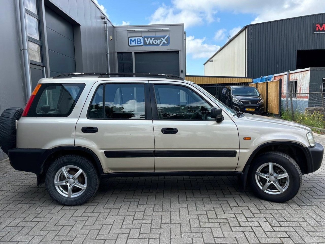 Honda CR-V 2.0I-16V LS Airco/ Trekhaak/Jaar Apk