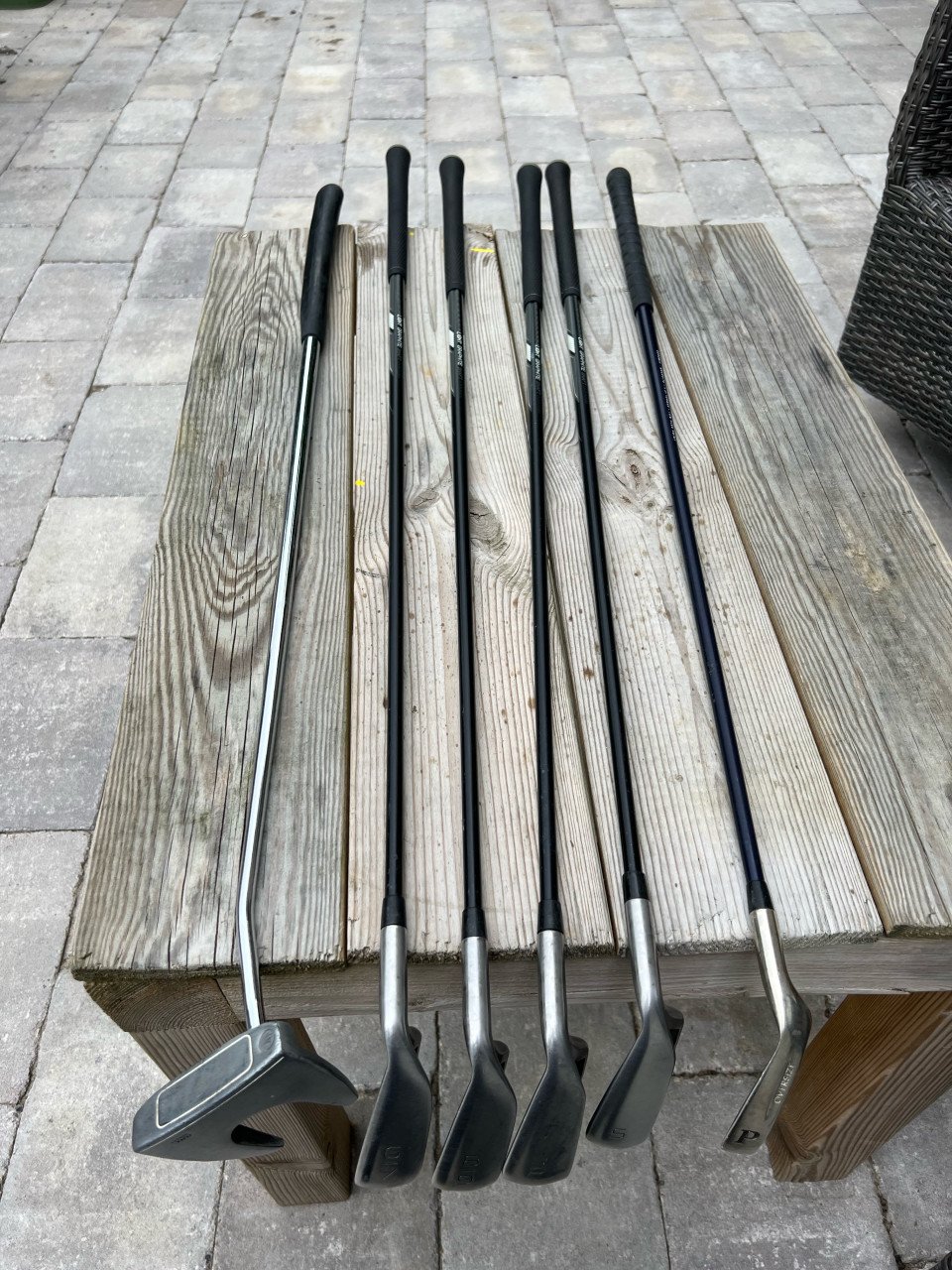Inesis golf tas met bijbehorende clubs