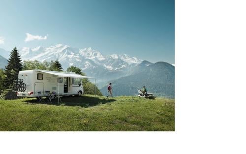 Nieuwe Thule Omnistor 8000 wit 400 Mystic Grey cassetteluifel + extra's