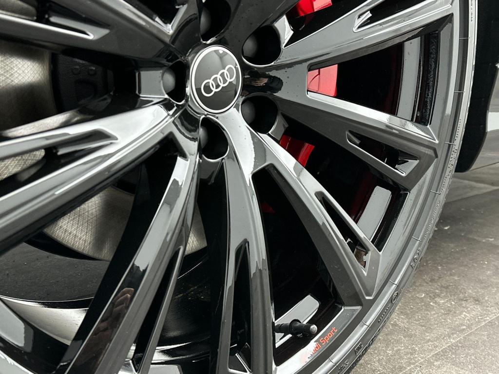 Audi Q8 pro line s (c2 pi) 55 tfsi e 290 kw / 394 pk suv