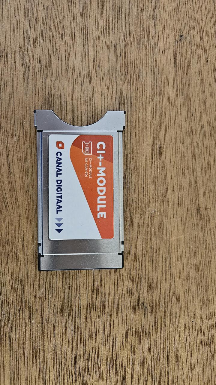 Canal + ci module