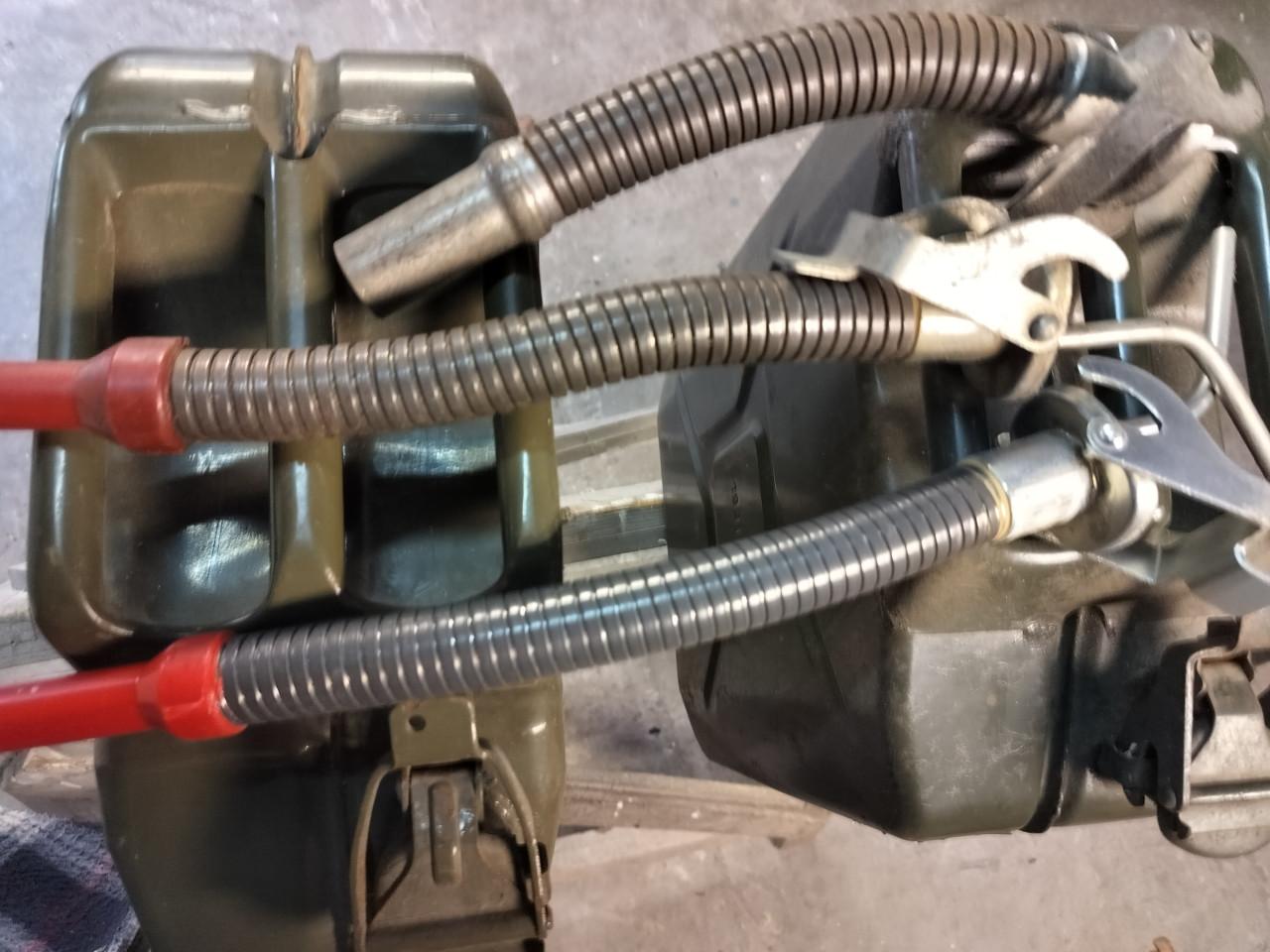 2X Stalen Yerrycan 20 liter