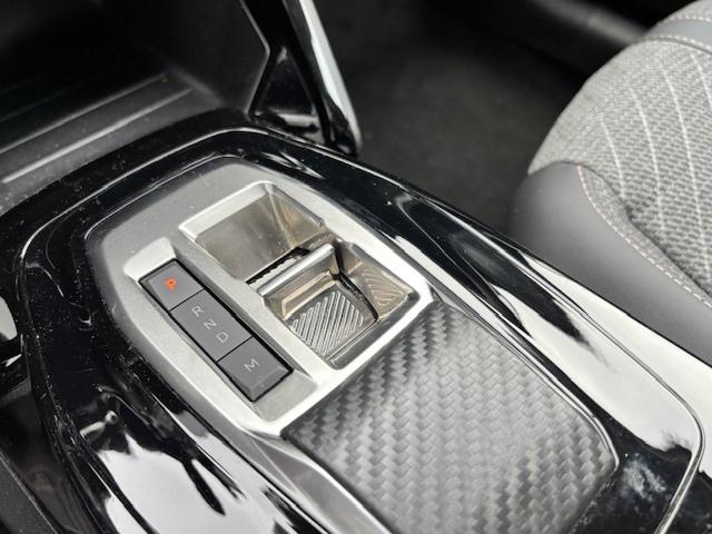 Peugeot 208 1.2 hybrid 100 e-dcs6 allure navigatie | dab | applecarplay| pa